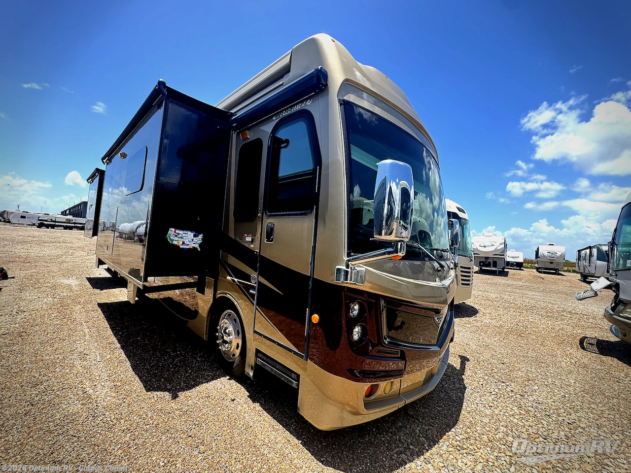Used 2017 Fleetwood Discovery 40E available in Robstown, Texas