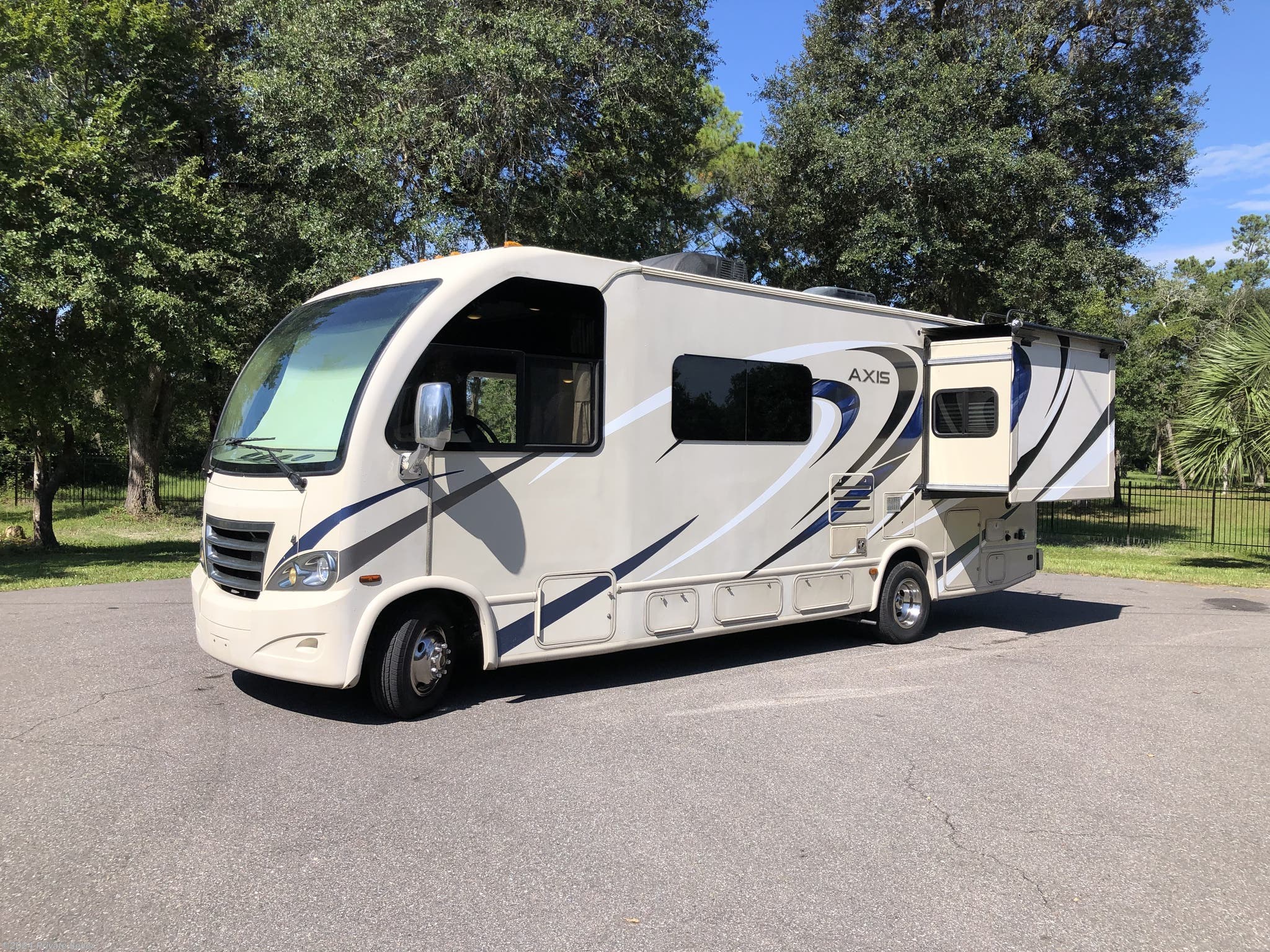 2016 Thor Motor Coach Axis  RV for Sale in Yulee, FL 32097 | |   Classifieds