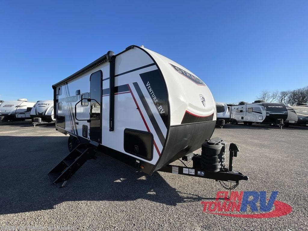 New 2026 Venture RV Stratus SR211VBH available in Cibolo, Texas