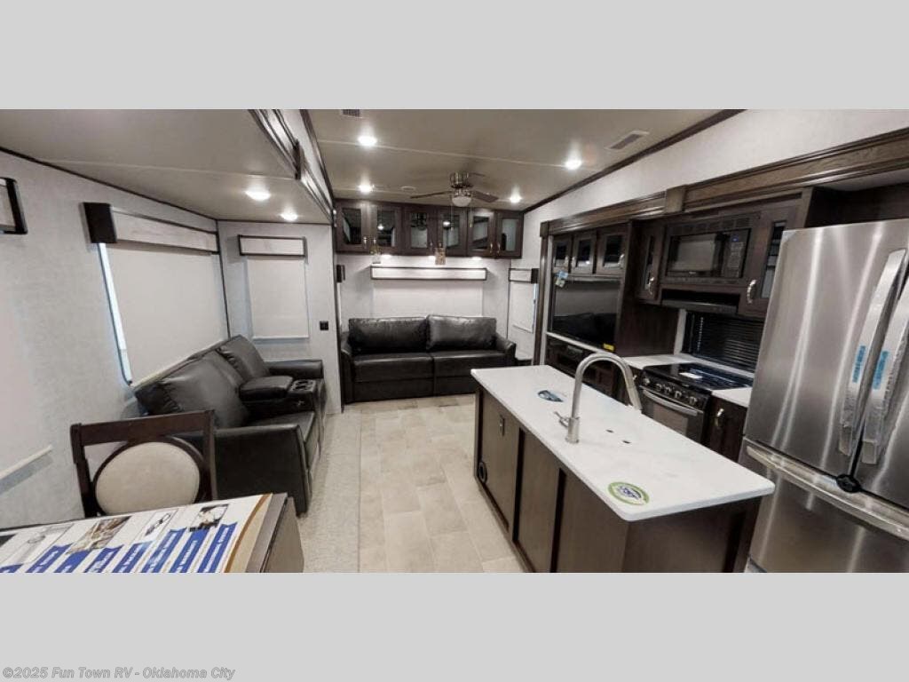 Used 2021 Palomino Columbus 382FBC available in Oklahoma City, Oklahoma