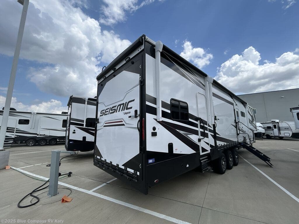 New 2025 Jayco Seismic 413 available in Katy, Texas