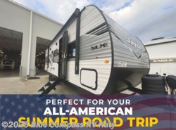 New 2025 Jayco Jay Flight SLX 261BHS available in Katy, Texas