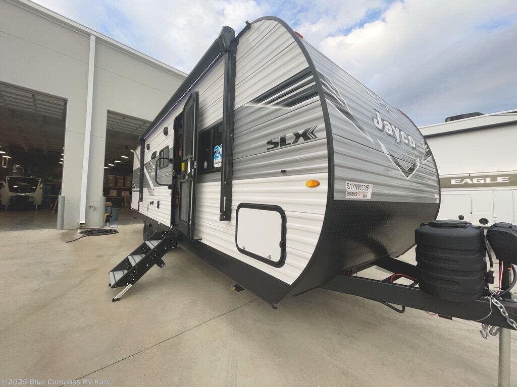New 2026 Jayco Jay Flight SLX 261BHS available in Katy, Texas