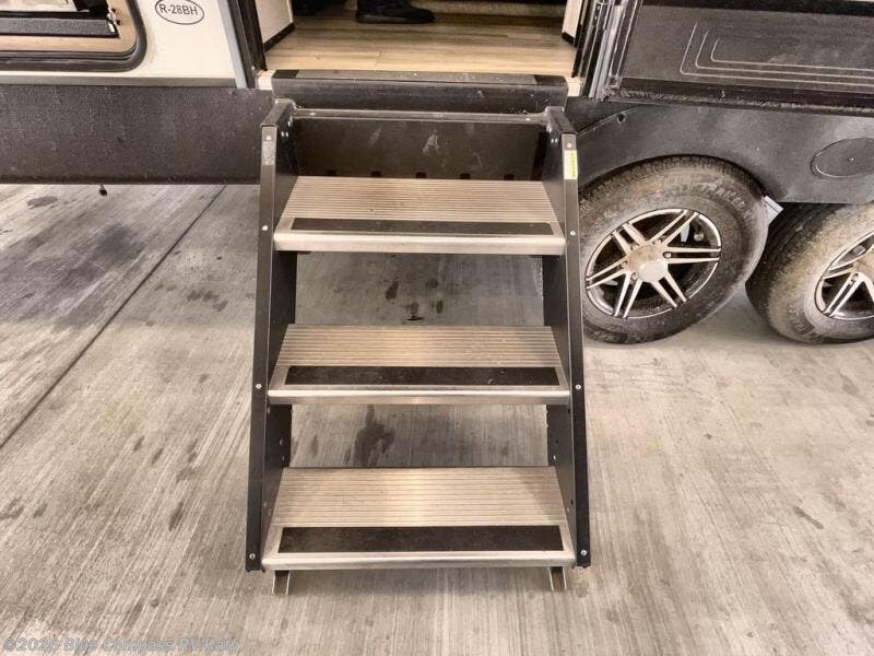 Used 2022 Cruiser RV Radiance Ultra Lite 28BH available in Katy, Texas