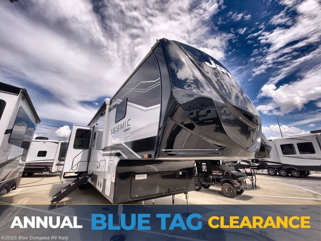 New 2026 Jayco Seismic 395 available in Katy, Texas