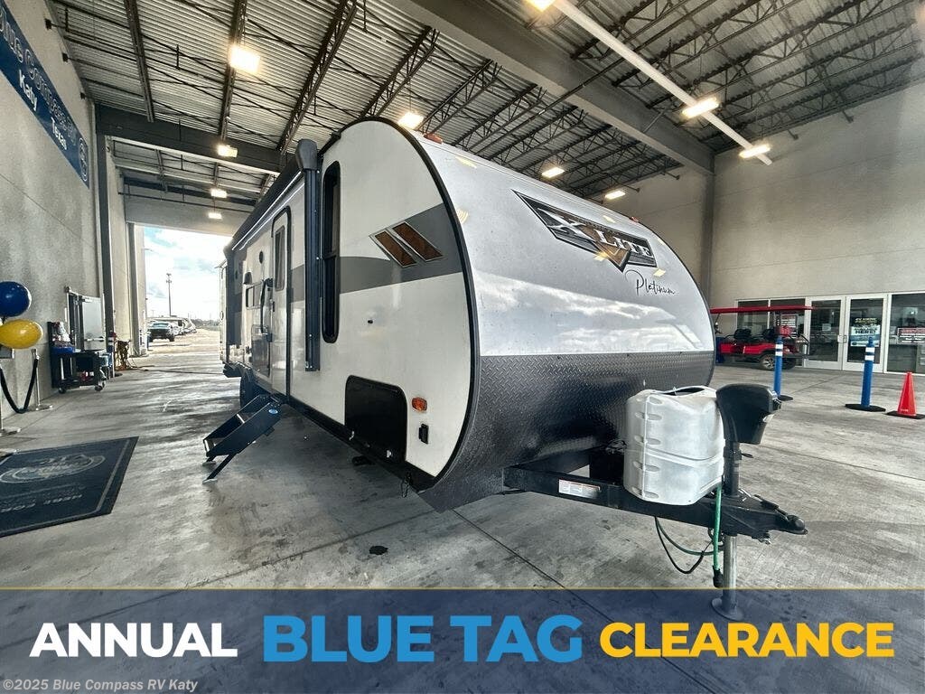 Used 2023 Forest River Wildwood X-Lite 263BHXL available in Katy, Texas