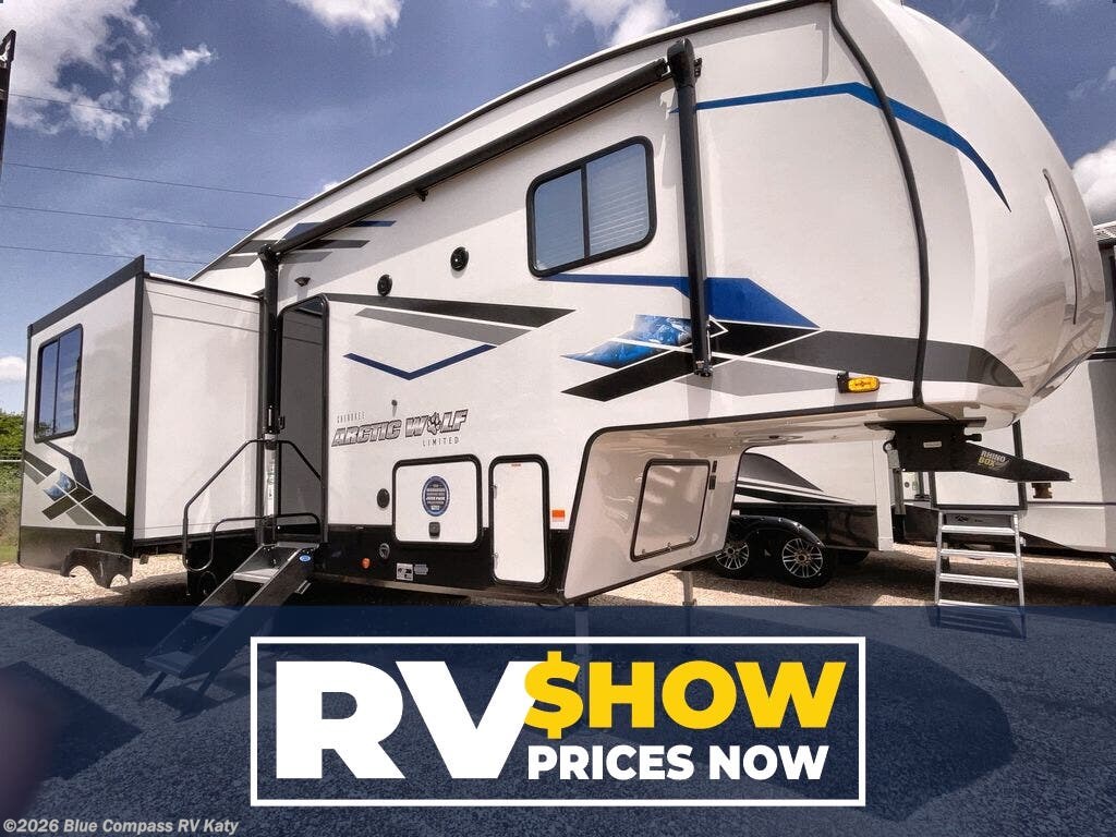 Used 2024 Forest River Cherokee Arctic Wolf Cherokee Artic Wolf 27sgs available in Katy, Texas