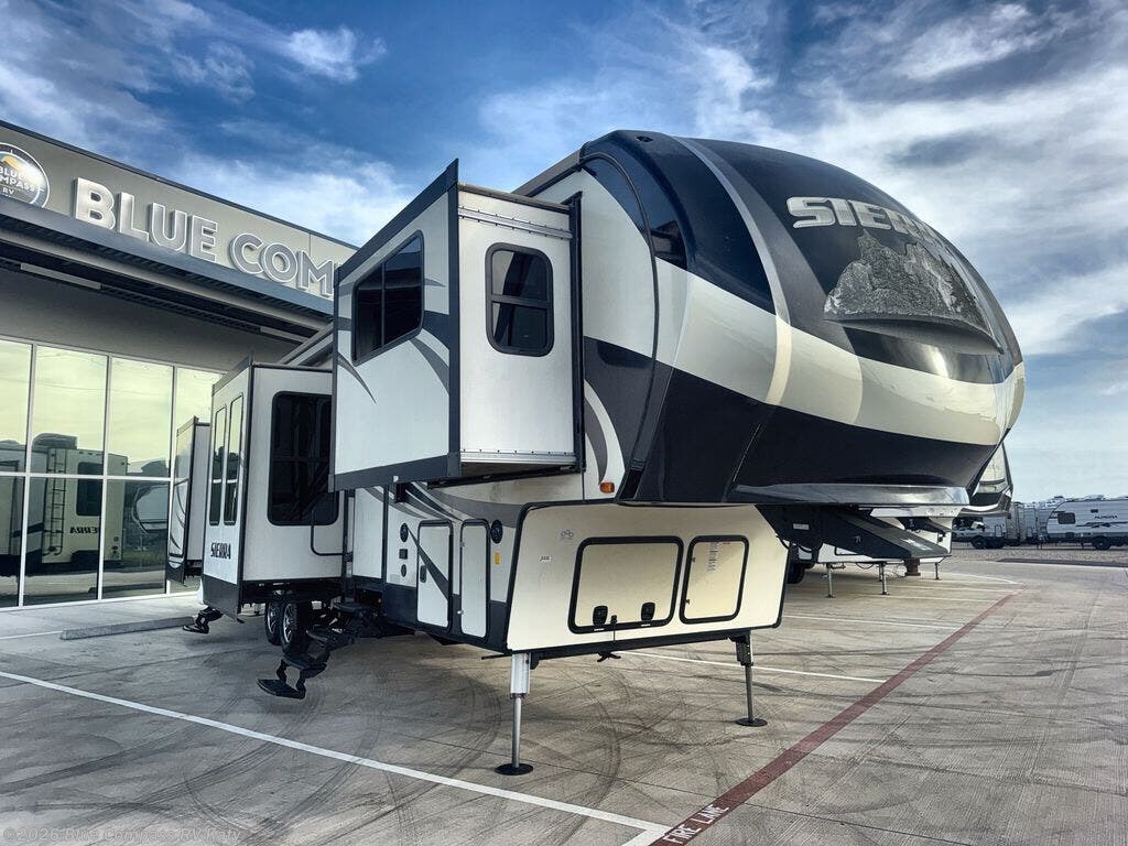 Used 2017 Forest River Sierra 379FLOK available in Katy, Texas