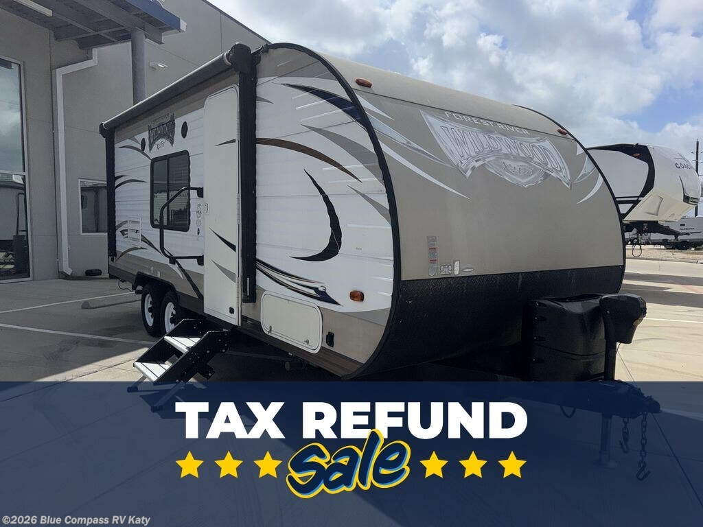 Used 2016 Forest River Wildwood X-Lite 201BHXL available in Katy, Texas