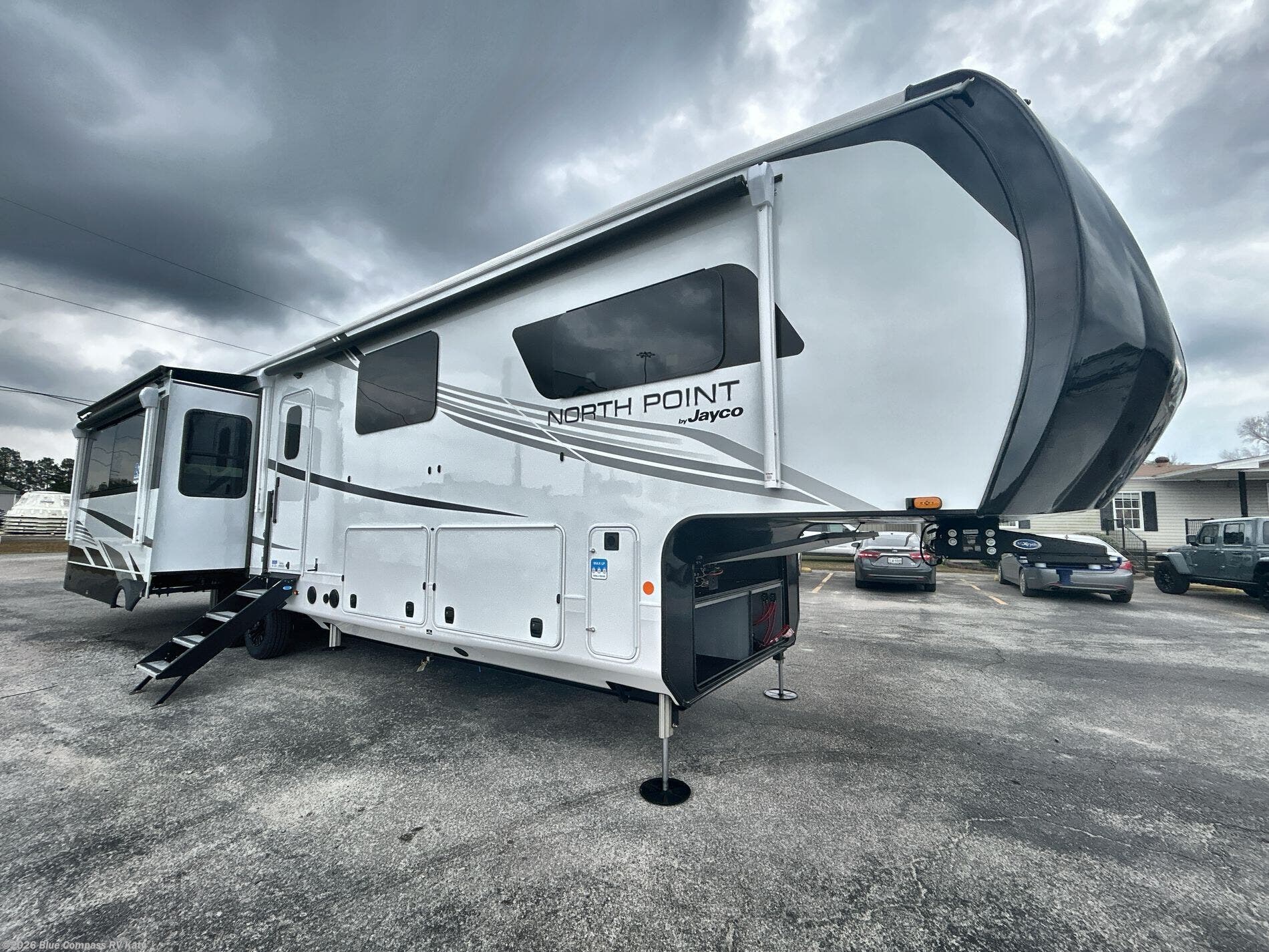 New 2026 Jayco North Point 377RLBH available in Katy, Texas