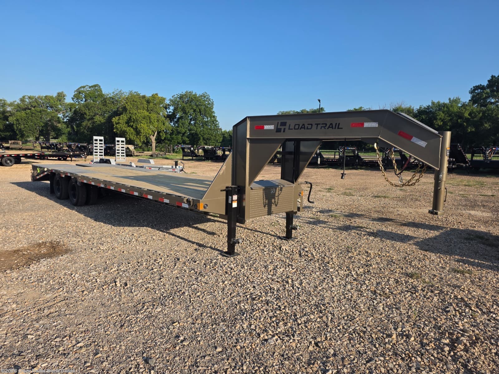 2027 Load Trail GP 102X30 Deckover Flatbed Gooseneck Trailer 24K LB