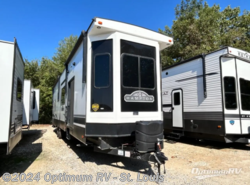 Used 2022 CrossRoads Hampton HP388FKL available in Festus, Missouri