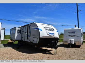 Used 2021 Forest River Cherokee Alpha Wolf 26RL-L available in Bonne Terre, Missouri