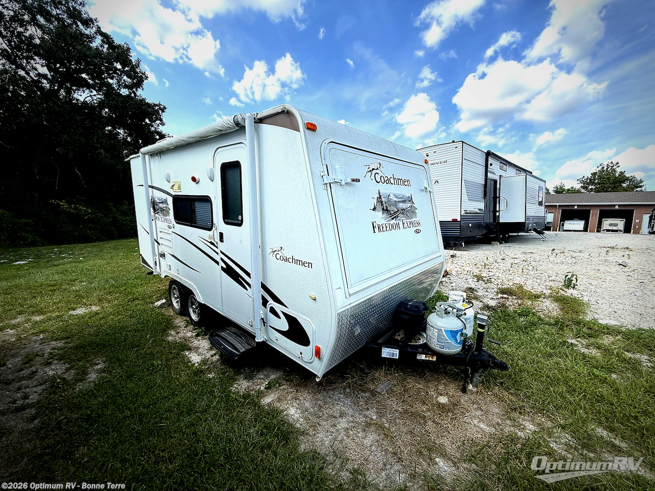 Used 2012 Coachmen Freedom Express LTZ 19SQX available in Bonne Terre, Missouri