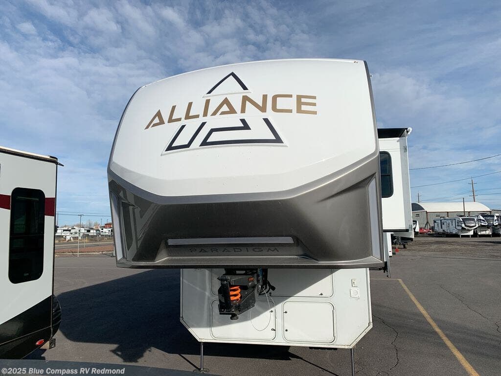 New 2025 Alliance RV Paradigm 382RK available in Redmond, Oregon