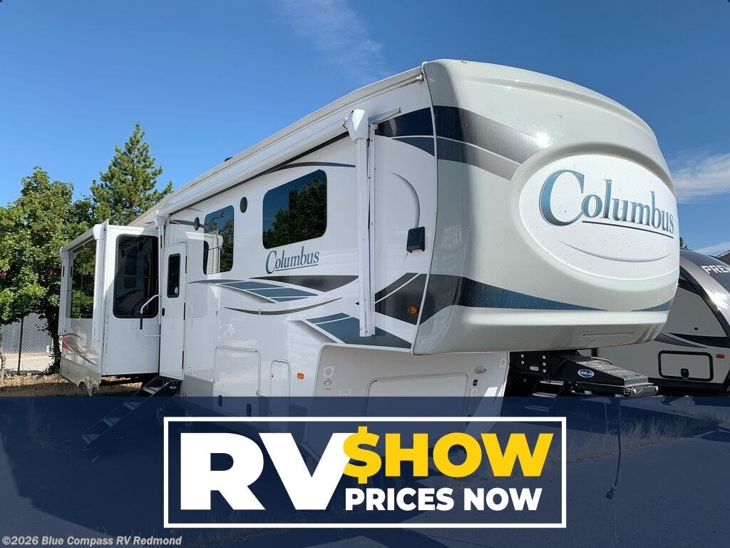Used 2022 Palomino Columbus 329DV available in Redmond, Oregon