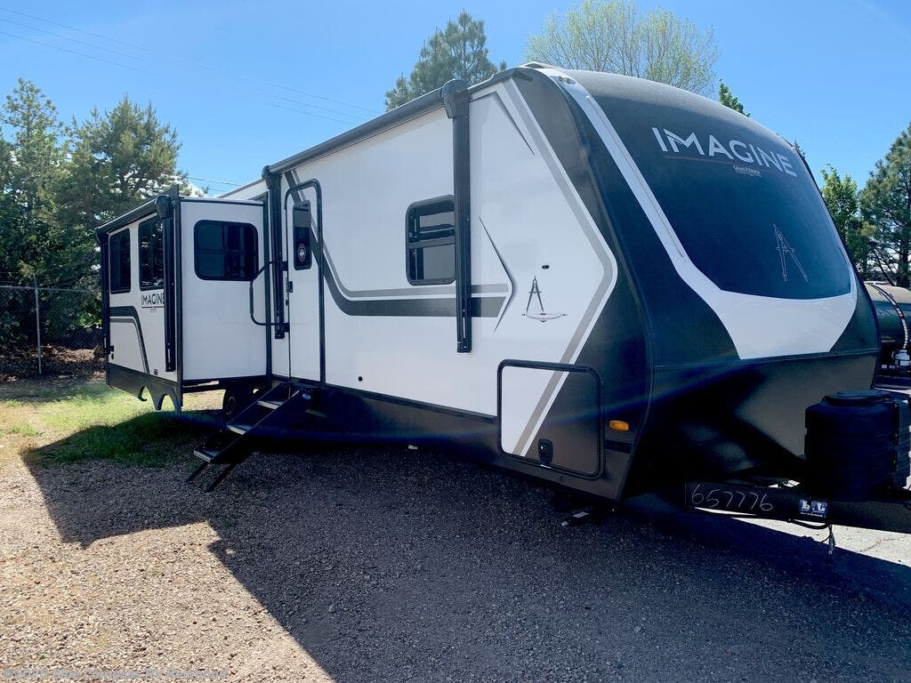 New 2026 Grand Design Imagine 2970RL available in Redmond, Oregon