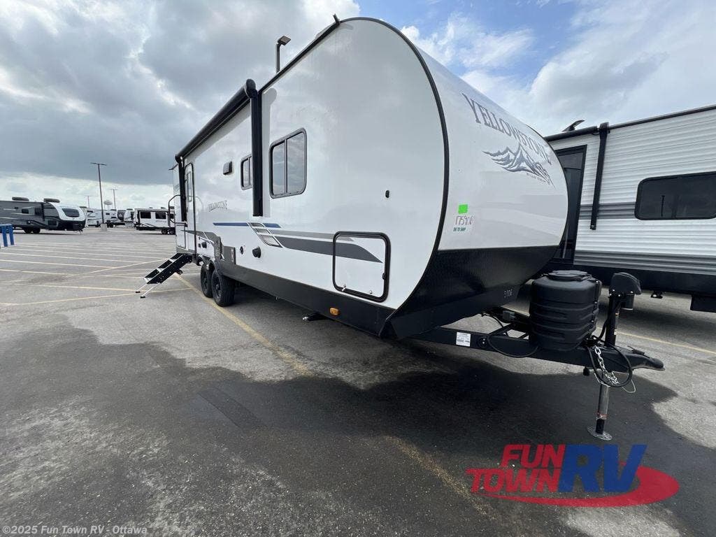 New 2025 Gulf Stream Yellowstone Ranch Edition 26RBS available in Ottawa, Kansas