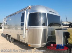 Used 2023 Airstream Globetrotter 25FB available in Ottawa, Kansas