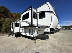 New 2025 Grand Design Reflection 360FLS available in Newtown, Connecticut