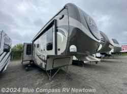 Used 2016 Heartland Gateway 3200RS available in Newtown, Connecticut