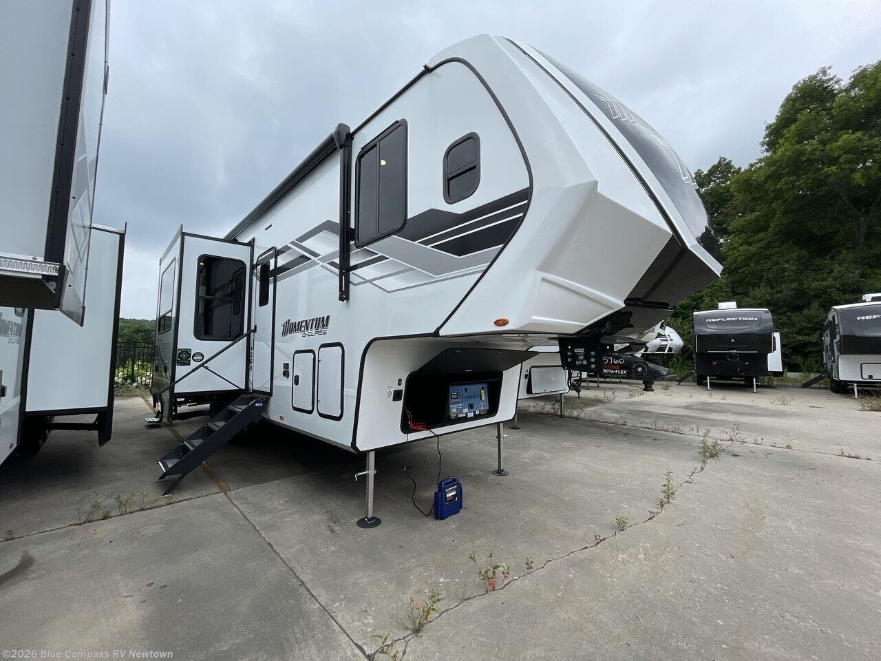 New 2026 Grand Design Momentum G-Class 320G available in Newtown, Connecticut