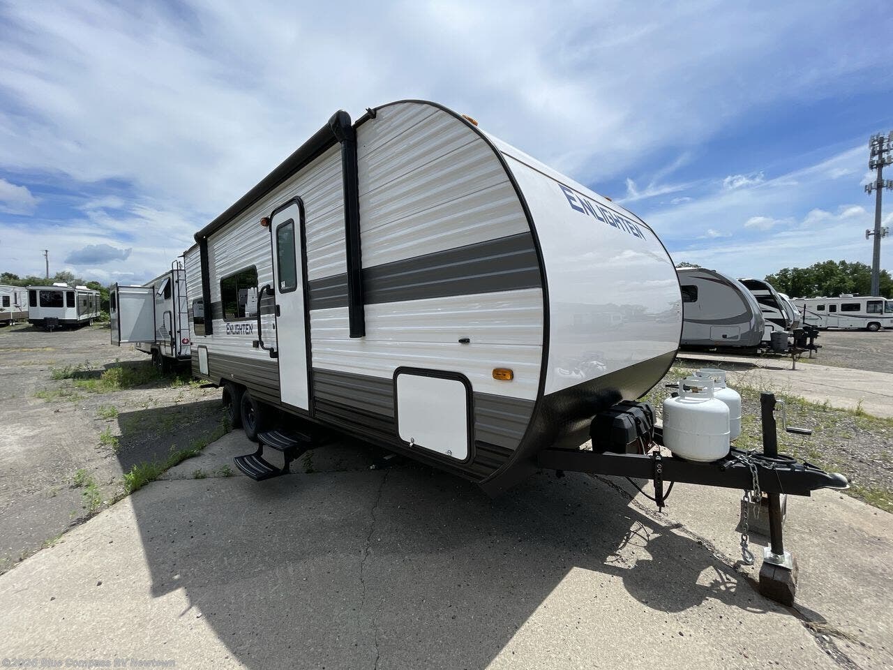 Used 2025 Gulf Stream Enlighten 25BH available in Newtown, Connecticut
