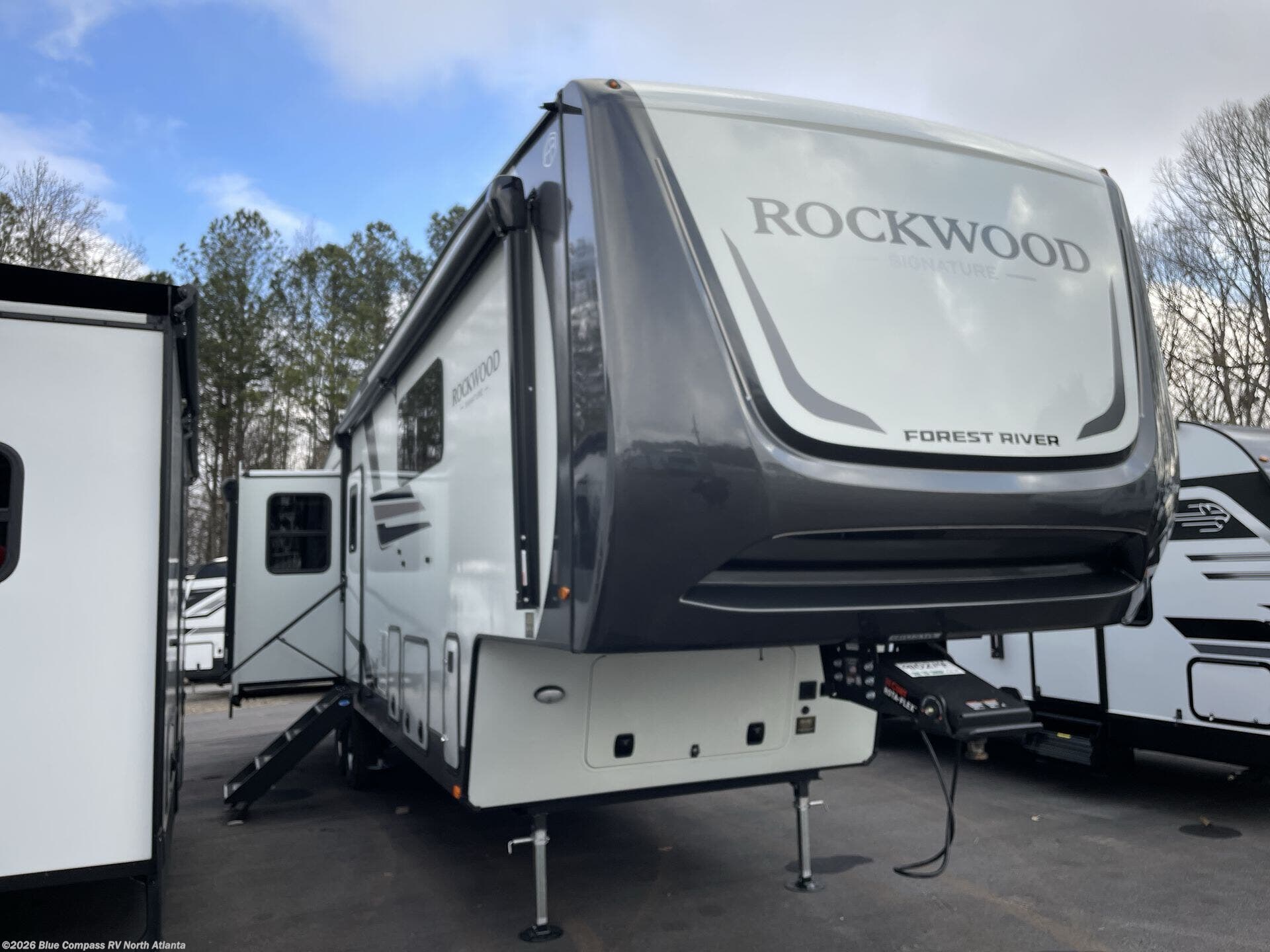 New 2026 Forest River Rockwood Signature 401SFB available in Buford, Georgia