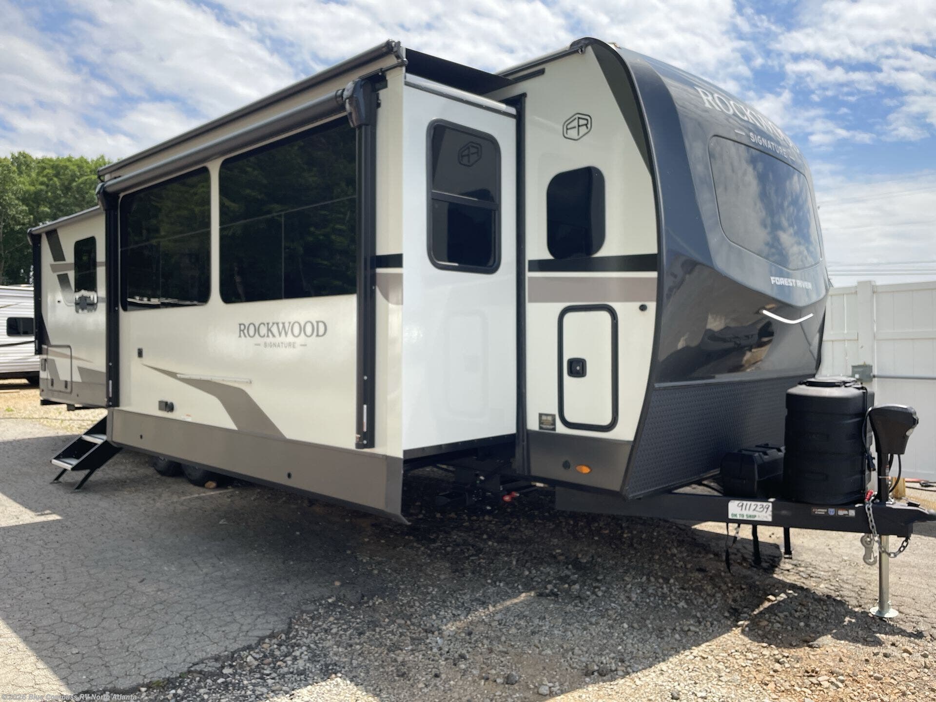 New 2026 Forest River Rockwood Signature 8339FK available in Buford, Georgia