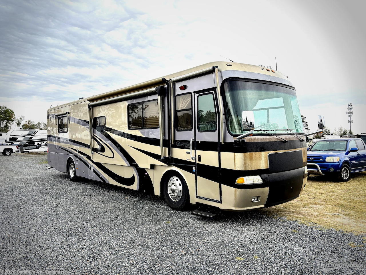 Used 2003 Monaco RV Windsor 40PDQ available in Tallahassee, Florida