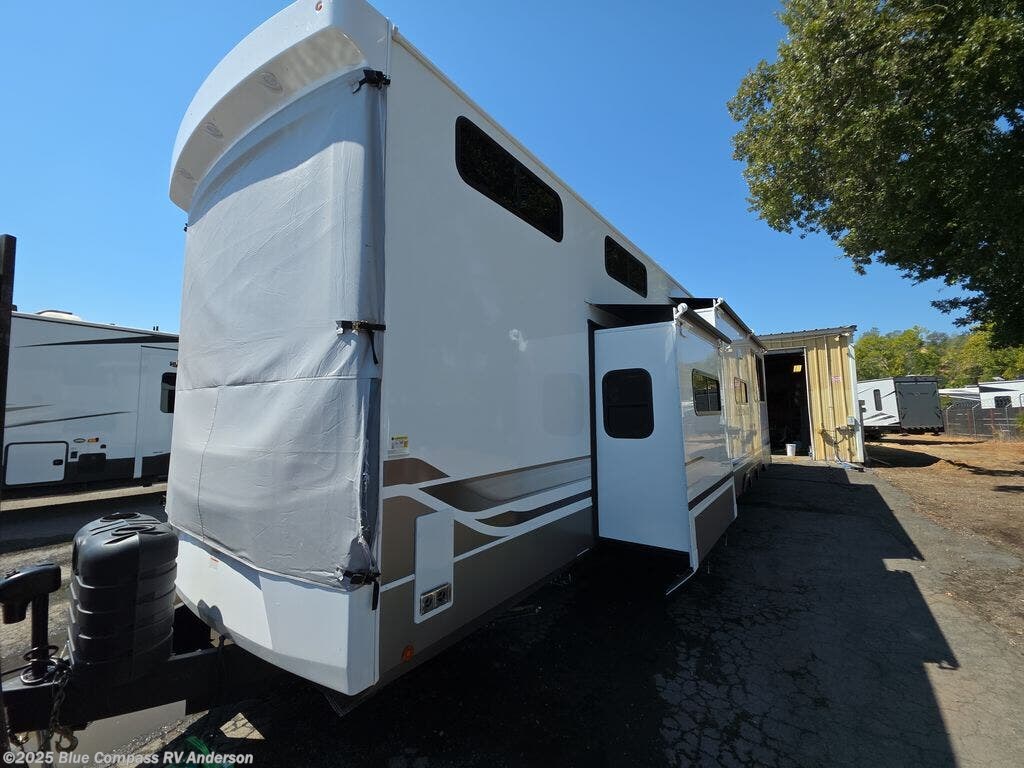 New 2026 Alliance RV Benchmark 44LFT available in Anderson, California