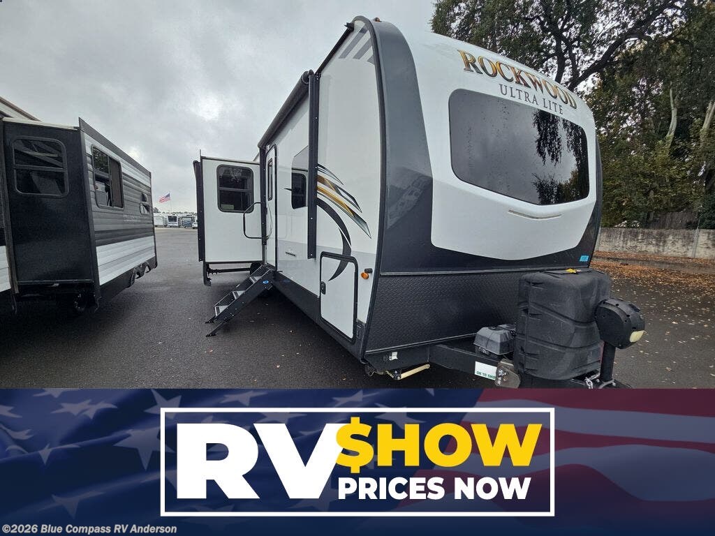 Used 2020  Forest River Rockwood Ultra Lite 2910SB by Forest River from Blue Compass RV Anderson in Anderson, CA