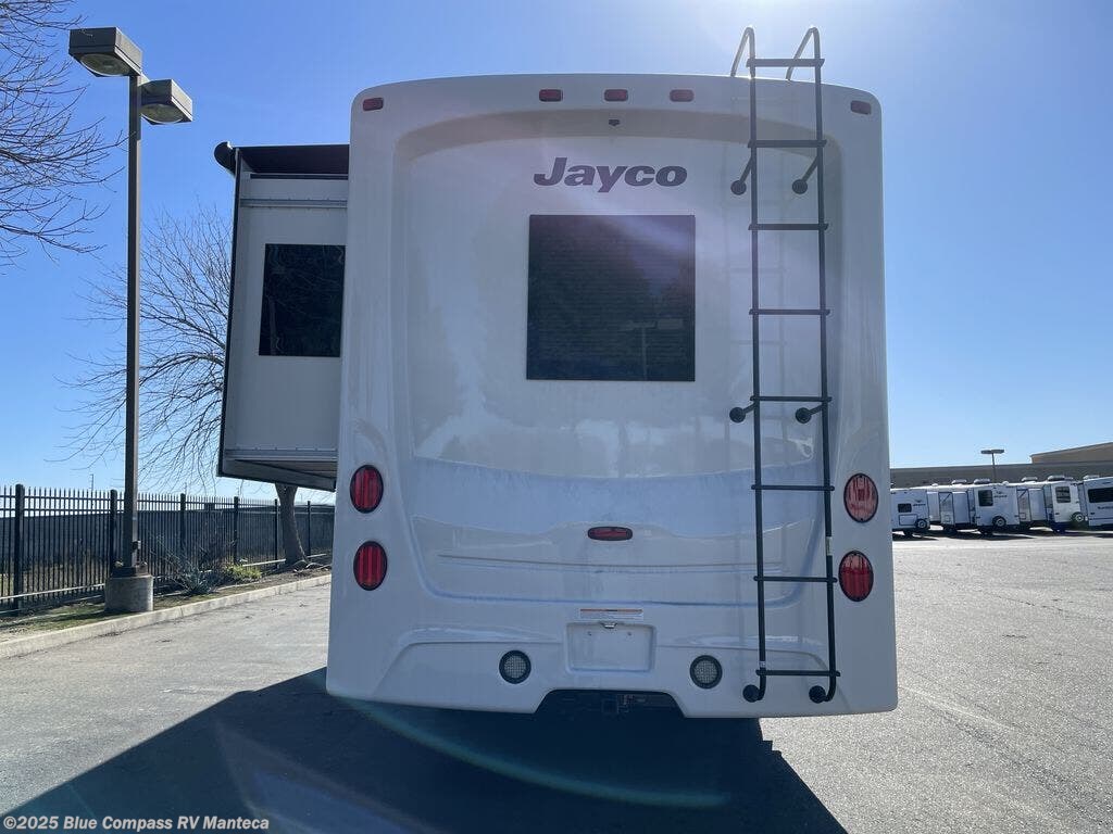 New 2025 Jayco Precept 31UL available in Manteca, California