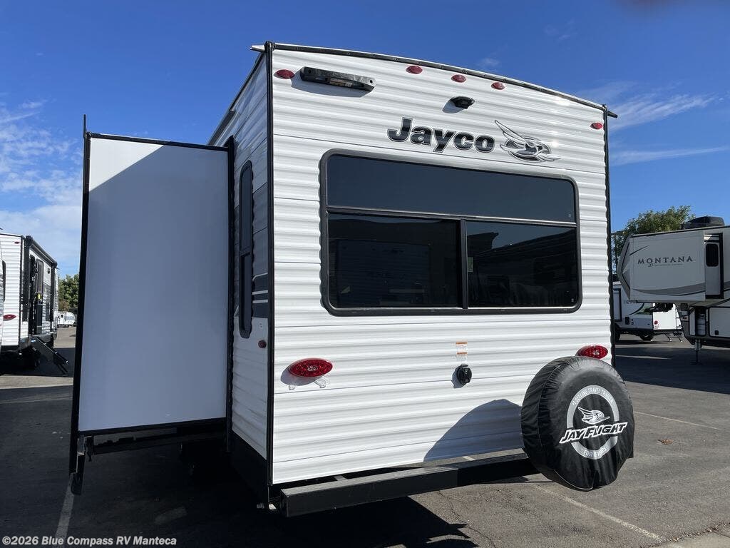 New 2026 Jayco Jay Flight SLX 262RLSW available in Manteca, California