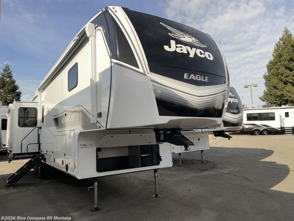 New 2026 Jayco Eagle 335LSTS available in Manteca, California