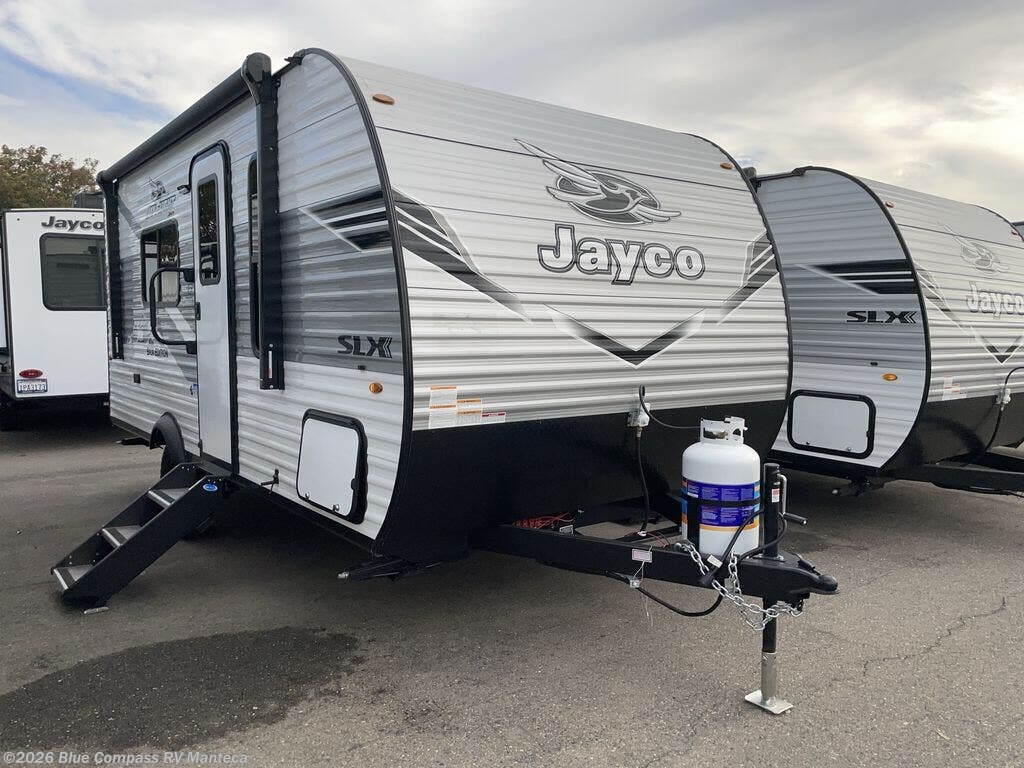 New 2026 Jayco Jay Flight SLX 175FQW available in Manteca, California
