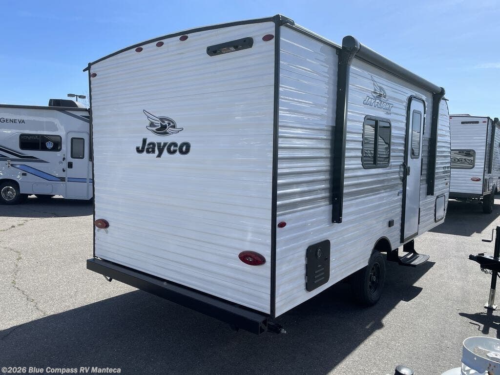 New 2026 Jayco Jay Flight SLX 170FQW available in Manteca, California