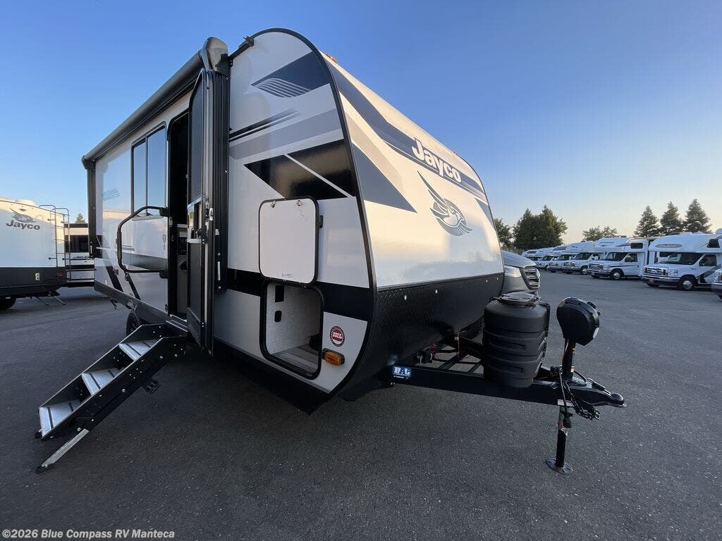 Used 2025 Jayco Jay Feather Air 18MBH available in Manteca, California
