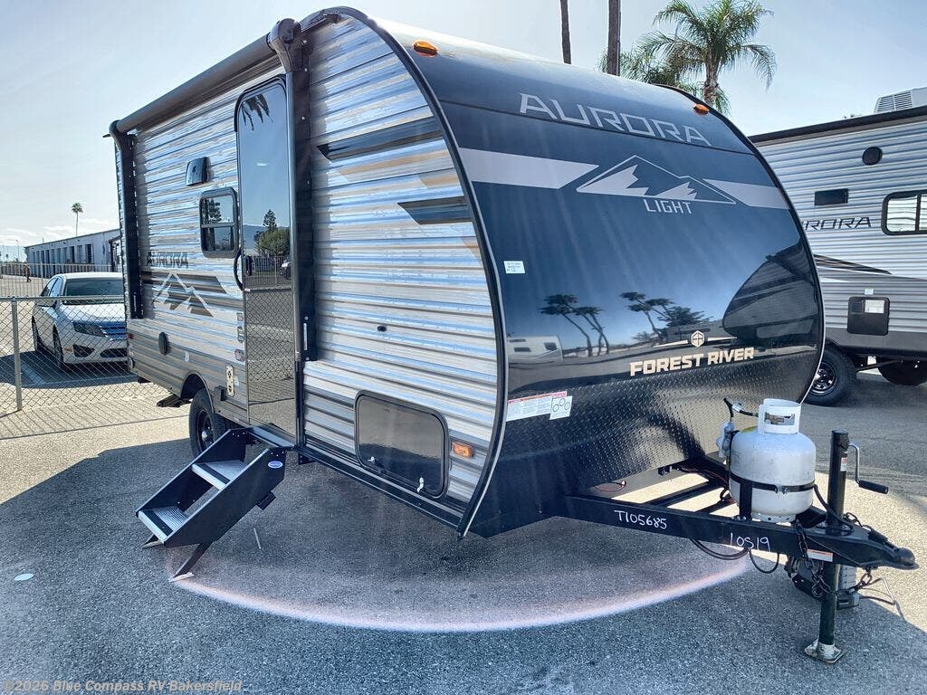 Used 2025  Forest River Aurora Light 16BHX by Forest River from Blue Compass RV Bakersfield in Bakersfield, CA