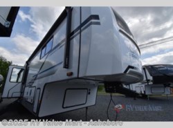New 2025 Forest River Cherokee Arctic Wolf Suite 3250SUITE available in Franklinville, North Carolina