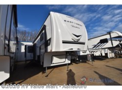New 2026 East to West Tandara 388LR available in Franklinville, North Carolina