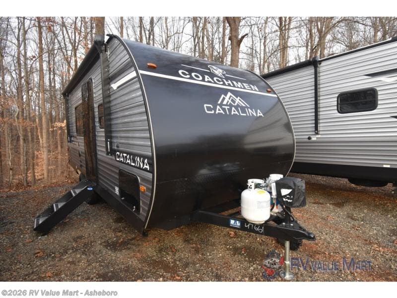 New 2026 Coachmen Catalina Summit Series 8 211BH available in Franklinville, North Carolina