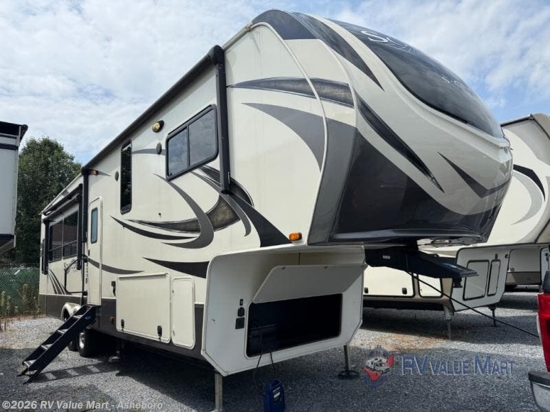 Used 2020 Grand Design Solitude S-Class 3350RL available in Franklinville, North Carolina