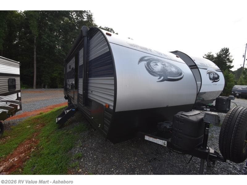 Used 2022 Forest River Cherokee Grey Wolf 23DBH available in Franklinville, North Carolina