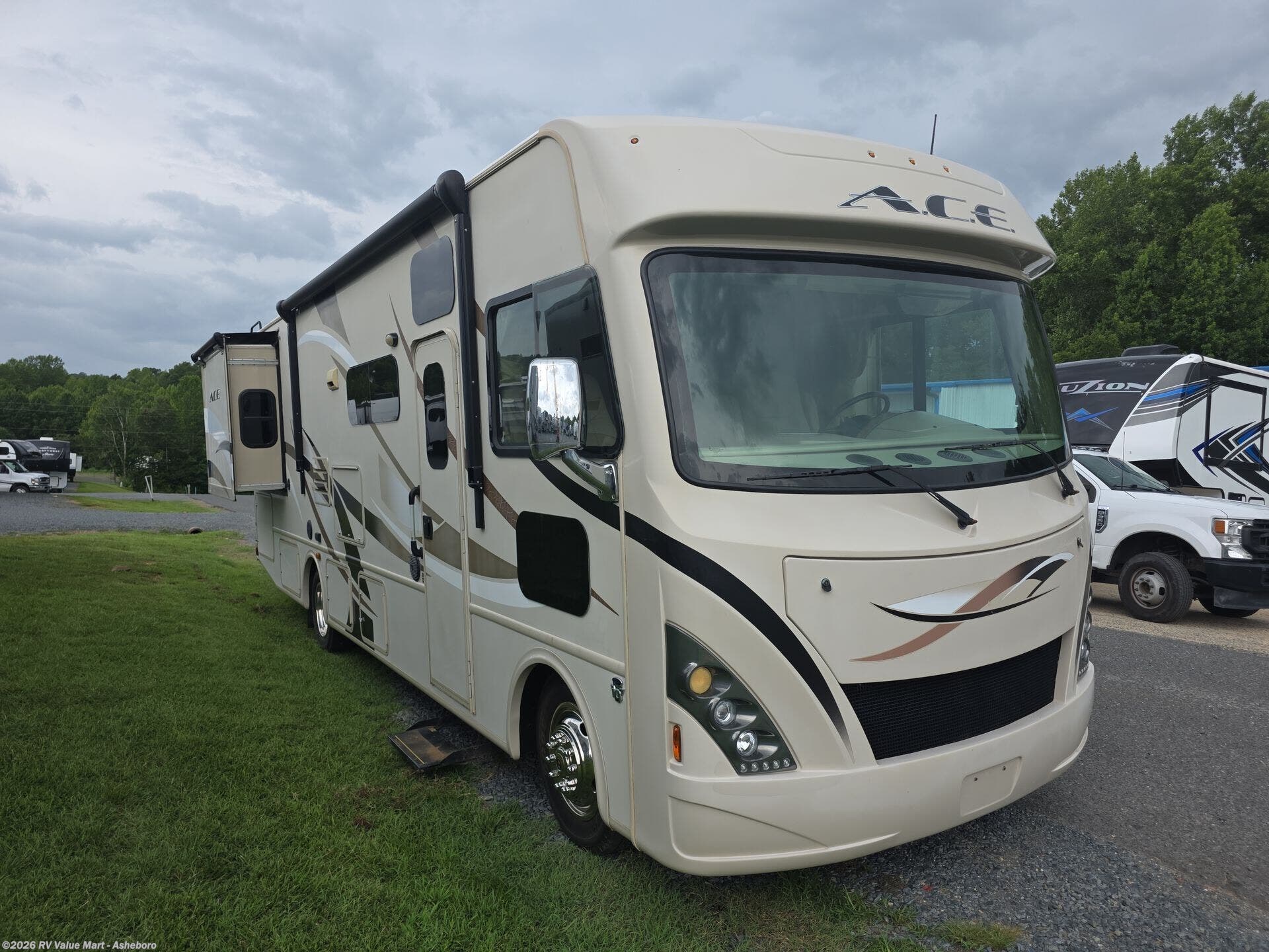 Used 2016 Thor Motor Coach  ACE 30.1 available in Franklinville, North Carolina
