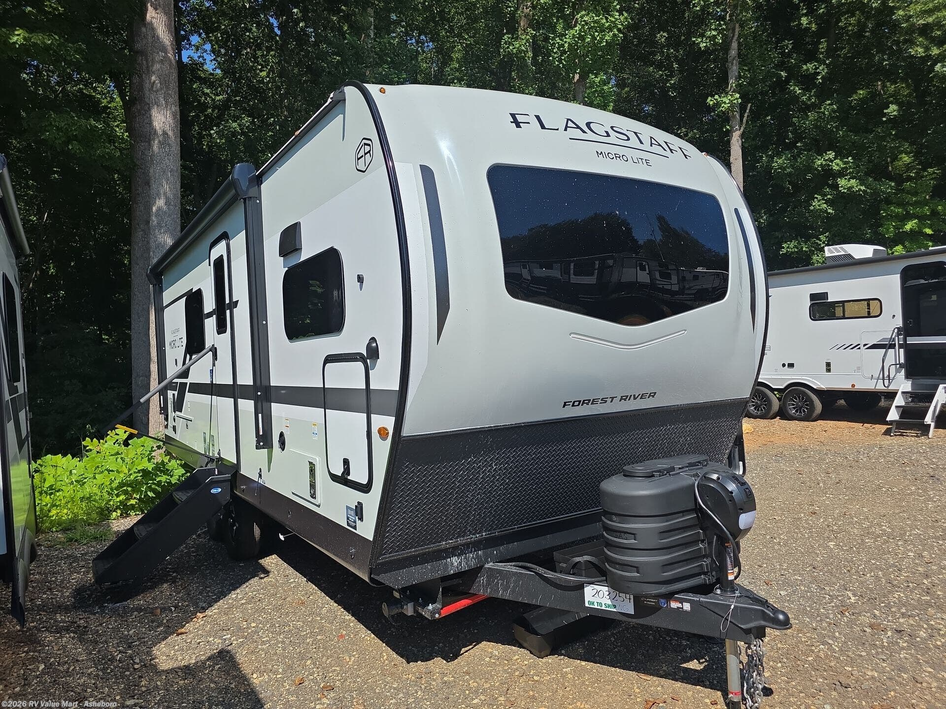 New 2027 Forest River Flagstaff 25MBR available in Franklinville, North Carolina
