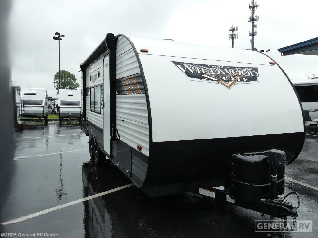 Used 2021 Forest River Wildwood 19DBXL available in West Chester, Pennsylvania