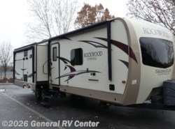 Used 2017 Forest River Rockwood Signature Ultra Lite 8328BS available in West Chester, Pennsylvania