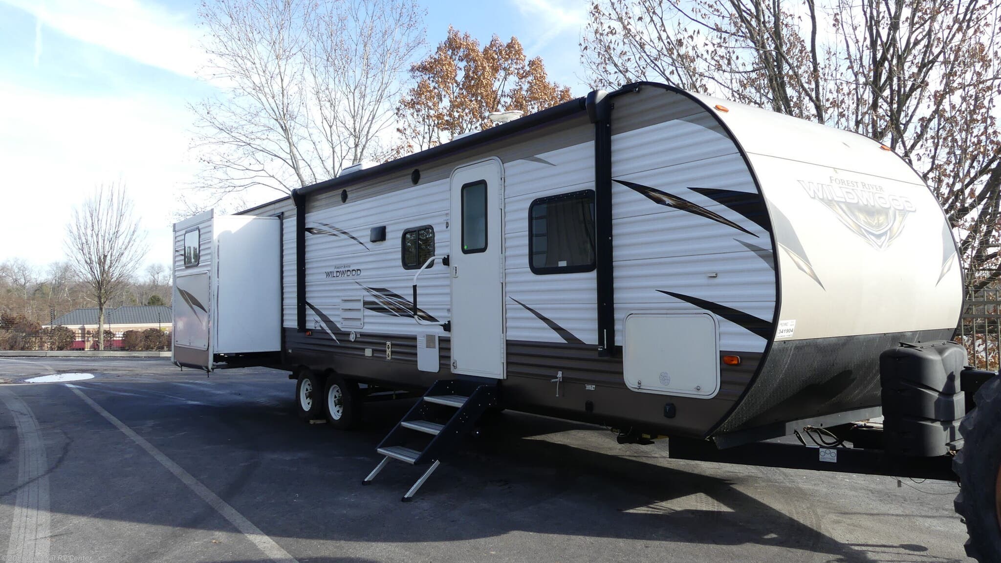 Used 2018 Forest River Wildwood 31KQBTS-3S available in West Chester, Pennsylvania