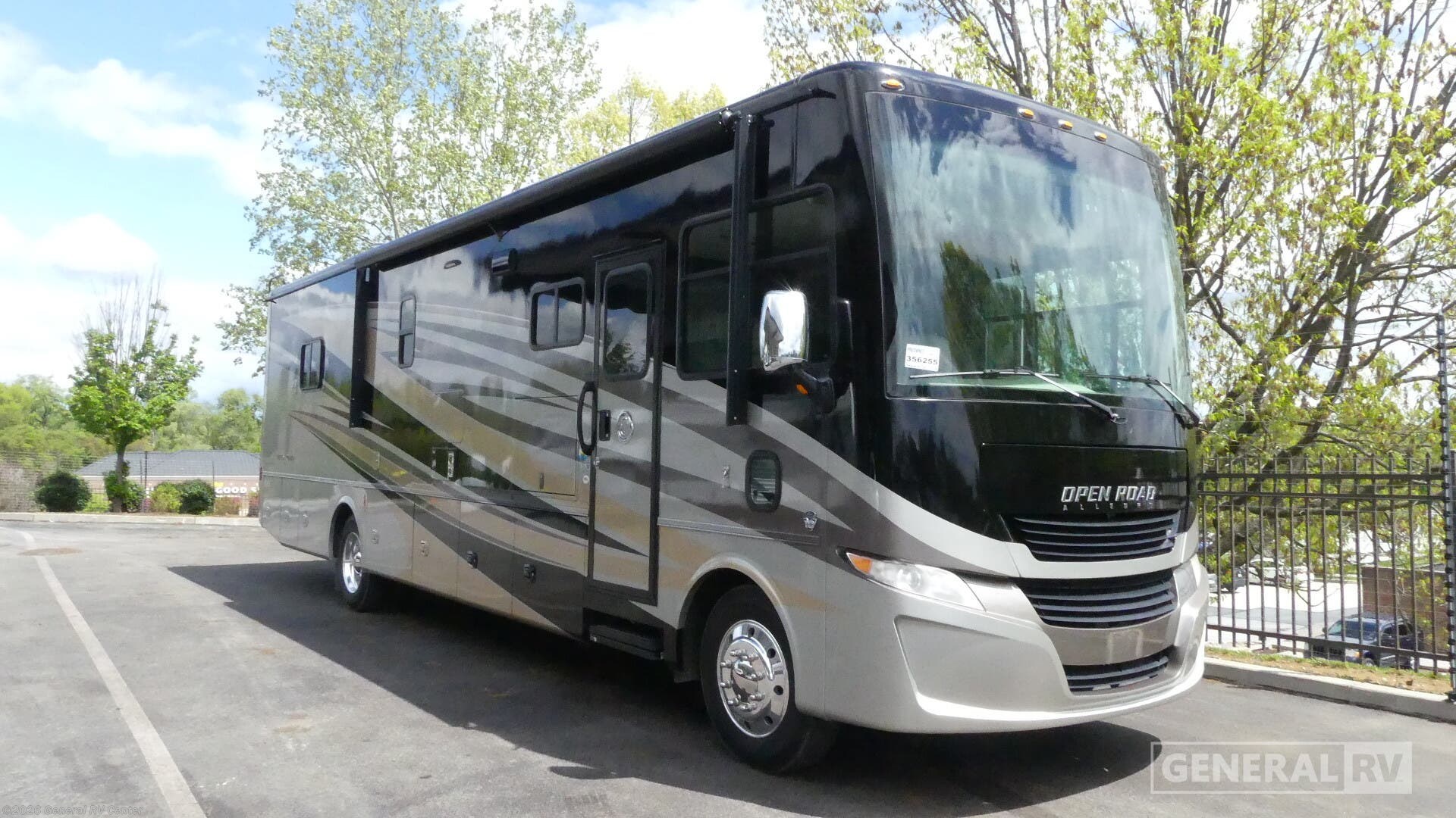 Used 2018 Tiffin Open Road Allegro 36LA available in West Chester, Pennsylvania